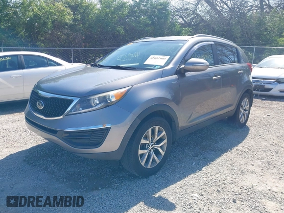2014 Kia Sportage LX with VIN KNDPBCAC3E7587943, listed as a IAAI auction lot 42092903 with 153,483 mi miles and . Bid and sale history available at carsss.com. Image 19.