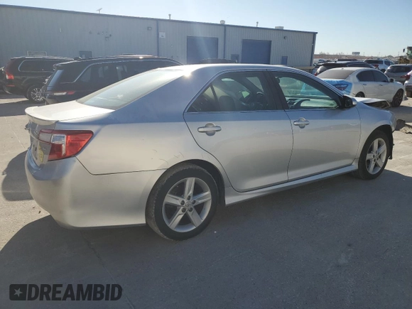 2013 Toyota Camry L with VIN 4T1BF1FK4DU652331, listed as a Copart auction lot 47717455 with 200,691 mi miles and Salvage Title. Bid and sale history available at carsss.com. Image 3.