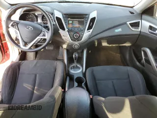 2014 Hyundai Veloster z VIN KMHTC6AD8EU213234, wystawiony jako Copart lot #53297535 z przebiegiem 131 769 mil mil oraz Szkoda całkowita • Salvage title. Historia ofert i sprzedaży dostępna na DreamBid. Obrazek 8.