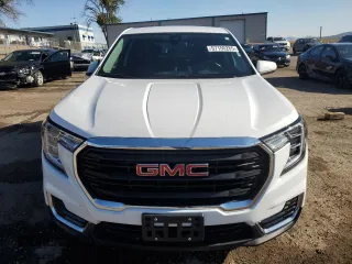2024 GMC Terrain SLE with VIN 3GKALMEG0RL187737, listed as a Copart auction lot 57155285 with 19,987 mi miles and Clean title. Bid and sale history available at DreamBid. Image 5.