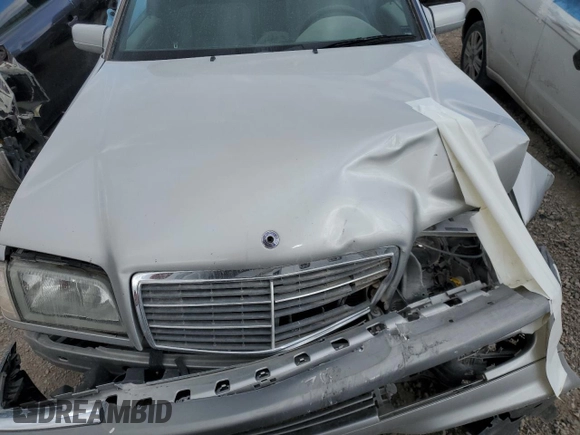 2000 Mercedes-Benz C 230/260/280/320 z VIN WDBHA29G8YA830399, wystawiony jako Copart lot #86919894 z przebiegiem 89 183 mil mil oraz Nie do naprawy • Non repairable. Historia ofert i sprzedaży dostępna na DreamBid. Obrazek 11.