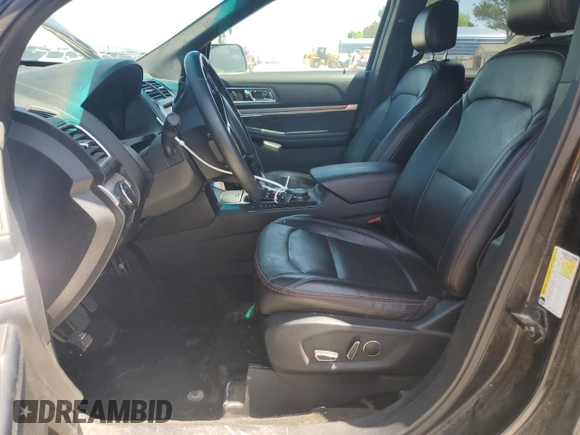 2017 Ford Explorer Sport z VIN 1FM5K8GTXHGB25729, wystawiony jako Copart lot #55808995 z przebiegiem 131 682 mil mil oraz Szkoda całkowita • Salvage title. Historia ofert i sprzedaży dostępna na DreamBid. Obrazek 7.