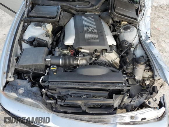 1998 BMW 5 Series 540i with VIN WBADE5327WBV93735, listed as a Copart auction lot 85789824 with 377,552 mi miles and Salvage Title. Bid and sale history available at DreamBid. Image 13.