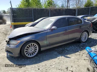 2006 BMW 3 Series 330i with VIN WBAVB33586PS16264, listed as a Copart auction lot 52257995 with 182,857 mi miles and Salvage Title. Bid and sale history available at carsss.com. Image 1.
