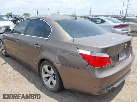 2006 BMW 5 Series 525i with VIN WBANE53586B992314, listed as a IAAI auction lot 42142051 with 146,980 mi miles and . Bid and sale history available at carsss.com. Image 3.