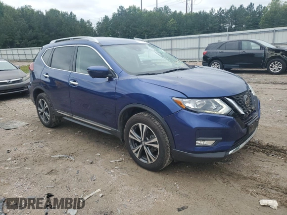 2018 Nissan Rogue SV z VIN 5N1AT2MV8JC852721, wystawiony jako Copart lot #58755385 z przebiegiem 69 454 mil mil oraz Szkoda całkowita • Salvage title. Historia ofert i sprzedaży dostępna na DreamBid. Obrazek 4.