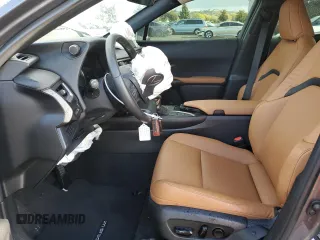 2022 Lexus UX 250h z VIN JTHX9JBH2N2054570, wystawiony jako Copart lot #81029604 z przebiegiem 28 698 mil mil oraz Szkoda całkowita • Salvage title. Historia ofert i sprzedaży dostępna na DreamBid. Obrazek 7.