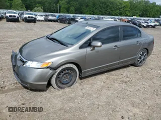 2008 Honda Civic LX z VIN 1HGFA16508L028568, wystawiony jako Copart lot #55451275 z przebiegiem 241 131 mil mil oraz Szkoda całkowita • Salvage title. Historia ofert i sprzedaży dostępna na DreamBid. Obrazek 1.