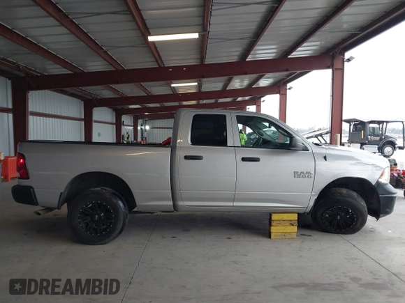 2018 Ram 1500 Tradesman с VIN 1C6RR6FG8JS202344, выставлен на аукционе IAAI как лот 41473328 с пробегом 79 407 миль миль и . История ставок и продаж доступна на DreamBid. Изображение 13.