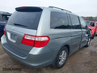 2007 Honda Odyssey EX-L with VIN 5FNRL38687B042064, listed as a IAAI auction lot 41468860 with 199,688 mi miles. Bid and sale history available at carsss.com. Image 4.