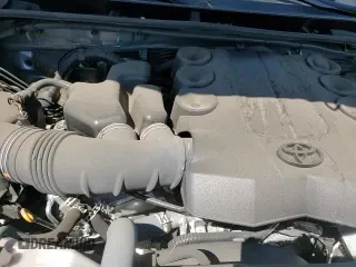 2022 Toyota 4Runner SR5 с VIN JTEEU5JR1N5275788, выставлен на аукционе Copart как лот 65398085 с пробегом 33 154 миль миль и Списание • Salvage title. История ставок и продаж доступна на DreamBid. Изображение 16.