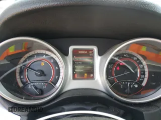 2014 Dodge Journey SXT z VIN 3C4PDDBG2ET242867, wystawiony jako Copart lot #51166995 z przebiegiem 208 568 mil mil oraz Szkoda całkowita • Salvage title. Historia ofert i sprzedaży dostępna na DreamBid. Obrazek 9.