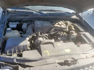 2002 Ford Explorer XLT with VIN 1FMZU63K22UD17412, listed as a Copart auction lot 50612955 with 132,732 mi miles and Salvage title. Bid and sale history available at DreamBid. Image 13.