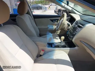 2013 Nissan Altima 2.5 SV with VIN 1N4AL3AP3DC904184, listed as a IAAI auction lot 41952198 with 178,217 mi miles. Bid and sale history available at carsss.com. Image 5.