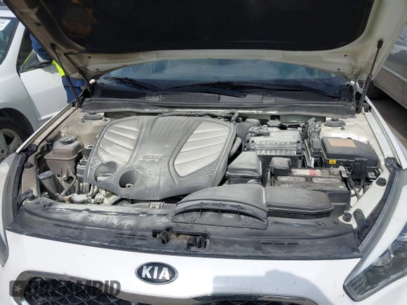 2016 Kia Cadenza Premium with VIN KNALN4D77G5218198, listed as a IAAI auction lot 40381356 with 77,116 mi miles. Bid and sale history available at carsss.com. Image 10.