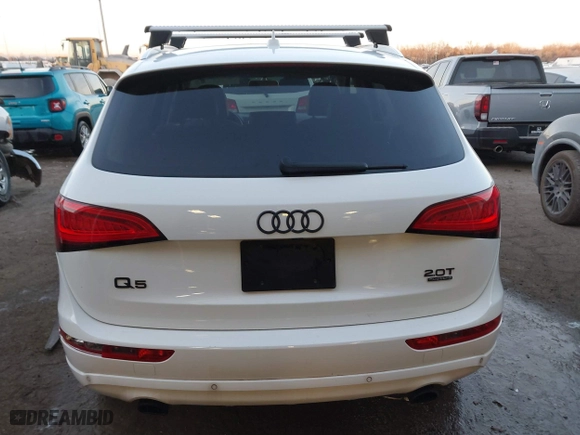 2014 Audi Q5 Premium Plus with VIN WA1LFAFP2EA076756, listed as a IAAI auction lot 41429593 with 134,592 mi miles. Bid and sale history available at carsss.com. Image 16.