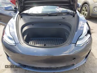 2022 Tesla Model 3 Long Range z VIN 5YJ3E1EB4NF175634, wystawiony jako IAAI lot #42021674 z przebiegiem 39 475 mil mil oraz . Historia ofert i sprzedaży dostępna na DreamBid. Obrazek 10.