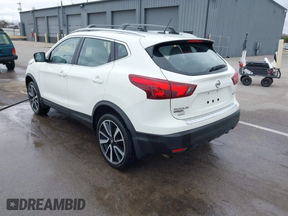 2017 Nissan Rogue SL z VIN JN1BJ1CR8HW107542, wystawiony jako IAAI lot #41820930 z przebiegiem 44 219 mil mil oraz . Historia ofert i sprzedaży dostępna na DreamBid. Obrazek 3.