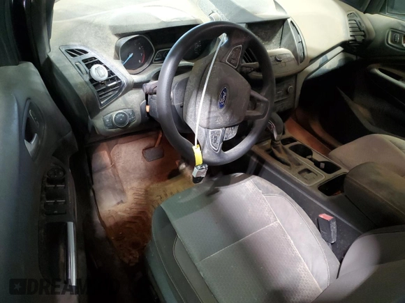 2019 Ford Escape SE z VIN 1FMCU9GD0KUA70135, wystawiony jako Copart lot #52235935 z przebiegiem 107 794 mil mil oraz Czysty tytuł • Clean title. Historia ofert i sprzedaży dostępna na DreamBid. Obrazek 8.