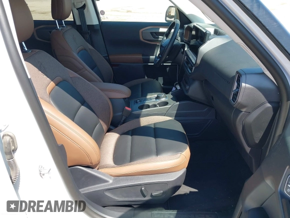 2025 Ford Bronco Sport Outer Banks with VIN 3FMCR9CN3SRE34345, listed as a IAAI auction lot 42081216 with 1,420 mi miles and . Bid and sale history available at DreamBid. Image 5.