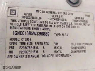 1998 Chevrolet Suburban with VIN 1GNEC16R5WJ358889, listed as a IAAI auction lot 41588573 with 185,298 mi miles. Bid and sale history available at carsss.com. Image 9.