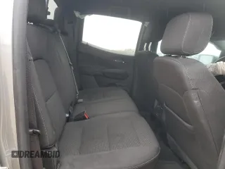 2023 Chevrolet Colorado 4WD LT z VIN 1GCPTCEKXP1199807, wystawiony jako Copart lot #46432585 z przebiegiem 21 593 mil mil oraz Szkoda całkowita • Salvage title. Historia ofert i sprzedaży dostępna na DreamBid. Obrazek 10.