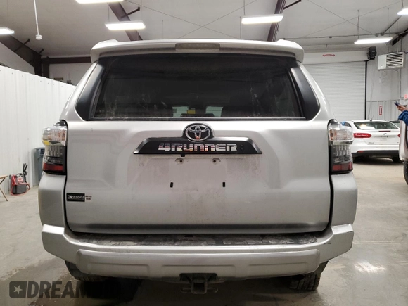 2022 Toyota 4Runner TRD Off Road Premium with VIN JTERU5JR9N5984163, listed as a Copart auction lot 50881445 with 80,183 mi miles and Salvage Title. Bid and sale history available at DreamBid. Image 6.