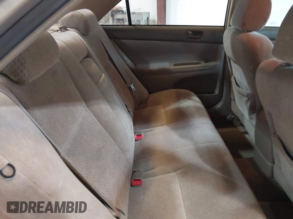 2004 Toyota Camry LE z VIN 4T1BE32K84U896326, wystawiony jako IAAI lot #42409807 z przebiegiem 163 984 mil mil oraz . Historia ofert i sprzedaży dostępna na DreamBid. Obrazek 8.