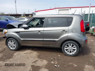 2013 Kia Soul + with VIN KNDJT2A66D7627843, listed as a IAAI auction lot 41961701 with 78,999 mi miles. Bid and sale history available at carsss.com. Image 15.