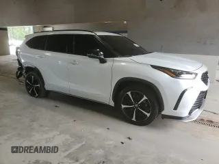2022 Toyota Highlander XSE z VIN 5TDLZRBH2NS206872, wystawiony jako Copart lot #59870635 z przebiegiem 45 014 mil mil oraz Szkoda całkowita • Salvage title. Historia ofert i sprzedaży dostępna na DreamBid. Obrazek 4.