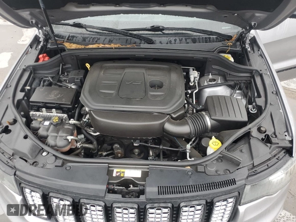 2020 Jeep Grand Cherokee Laredo E with VIN 1C4RJEAG0LC404853, listed as a Copart auction lot 50466255 with 50,661 mi miles and Non repairable. Bid and sale history available at DreamBid. Image 13.