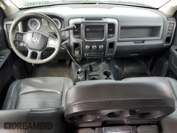 2013 Ram 2500 Tradesman z VIN 3C6TR5HT5DG560300, wystawiony jako Copart lot #44741345 z przebiegiem 213 016 mil mil oraz Szkoda całkowita • Salvage title. Historia ofert i sprzedaży dostępna na DreamBid. Obrazek 8.