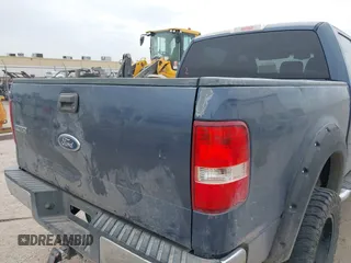 2004 Ford F-150 XLT z VIN 1FTPW14584KB95073, wystawiony jako IAAI lot #41815933 z przebiegiem 223 420 mil mil oraz . Historia ofert i sprzedaży dostępna na DreamBid. Obrazek 6.