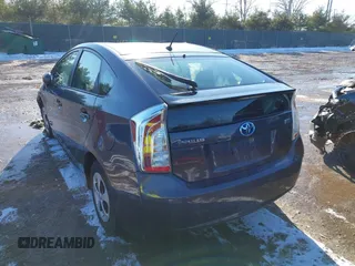 2015 Toyota Prius Four with VIN JTDKN3DU9F1987337, listed as a IAAI auction lot 41329556 with 86,104 mi miles. Bid and sale history available at carsss.com. Image 3.