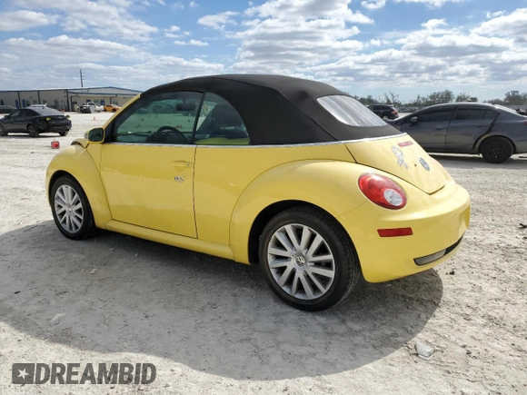 2008 Volkswagen Beetle SE with VIN 3VWRF31Y68M415714, listed as a Copart auction lot 41747365 with 84,406 mi miles and Salvage title. Bid and sale history available at DreamBid. Image 2.