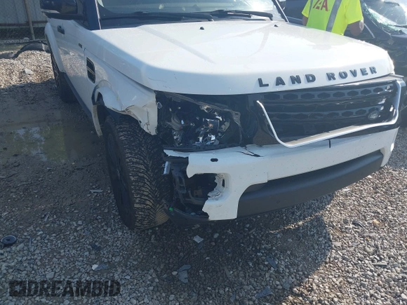 2014 Land Rover LR4 HSE с VIN SALAG2V60EA724693, выставлен на аукционе IAAI как лот 42586015 с пробегом 142 216 миль миль и . История ставок и продаж доступна на DreamBid. Изображение 6.