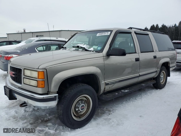 1999 GMC Suburban with VIN 3GKGK26J7XG537043, listed as a Copart auction lot 44683575 with NaN miles and Salvage Title. Bid and sale history available at carsss.com. Image 1.
