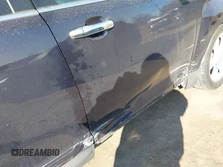 2017 GMC Terrain SLT with VIN 2GKFLUE38H6108031, listed as a IAAI auction lot 41711477 with 128,277 mi miles. Bid and sale history available at carsss.com. Image 17.