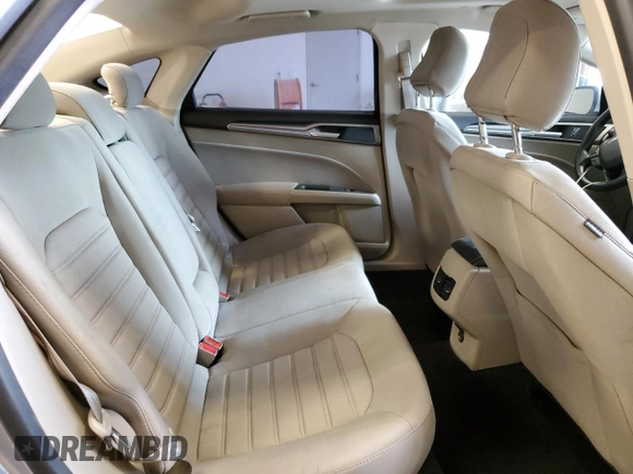 2020 Ford Fusion SE z VIN 3FA6P0LUXLR194471, wystawiony jako Copart lot #55616175 z przebiegiem 94 169 mil mil oraz Tytuł czysty. Historia ofert i sprzedaży dostępna na DreamBid. Obrazek 10.