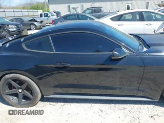 2015 Ford Mustang EcoBoost z VIN 1FA6P8TH1F5341043, wystawiony jako IAAI lot #42046760 z przebiegiem 61 291 mil mil oraz . Historia ofert i sprzedaży dostępna na DreamBid. Obrazek 14.