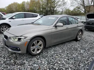 2017 BMW 3 Series 330i xDrive z VIN WBA8D9G50HNU59764, wystawiony jako Copart lot #54645245 z przebiegiem 88 442 mil mil oraz Szkoda całkowita • Salvage title. Historia ofert i sprzedaży dostępna na DreamBid. Obrazek 1.