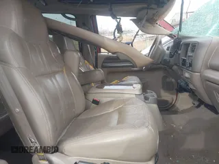 2000 Ford Excursion Special Serv с VIN 1FMNU40L9YEA38400, выставлен на аукционе IAAI как лот 41431576 с пробегом 145 826 миль миль и . История ставок и продаж доступна на DreamBid. Изображение 5.