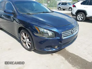 2014 Nissan Maxima 3.5 SV w/Premium Pkg with VIN 1N4AA5AP3EC480086, listed as a IAAI auction lot 42040820 with 156,947 mi miles. Bid and sale history available at carsss.com. Image 1.
