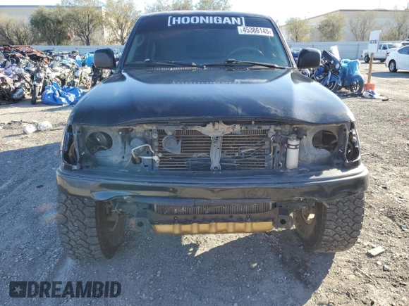 2002 Toyota Tacoma z VIN 5TEWN72N72Z094426, wystawiony jako Copart lot #45386145 z przebiegiem 159 355 mil mil oraz Szkoda całkowita • Salvage title. Historia ofert i sprzedaży dostępna na DreamBid. Obrazek 5.