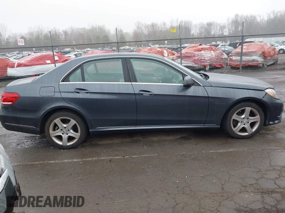 2016 Mercedes-Benz E-Class E 350 Luxury with VIN WDDHF8JB4GB252838, listed as a IAAI auction lot 41827623 with 53,706 mi miles. Bid and sale history available at carsss.com. Image 13.