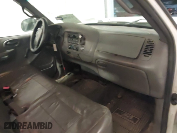 2001 Ford F-150 XL with VIN 1FTPX17L31NB27121, listed as a IAAI auction lot 41169060 with 247,389 mi miles and . Bid and sale history available at DreamBid. Image 5.