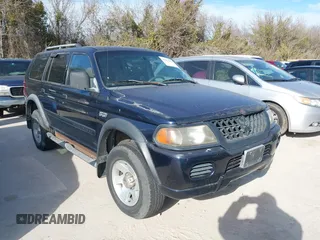 2002 Mitsubishi Montero Sport ES with VIN JA4LS21H02J040318, listed as a IAAI auction lot 41272566 with 278,339 mi miles. Bid and sale history available at carsss.com. Image 1.