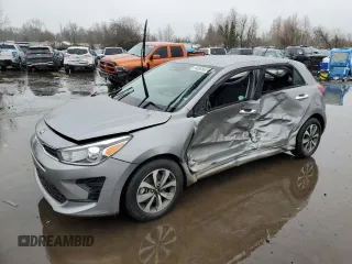 2021 Kia Rio S with VIN 3KPA25AD6ME433364, listed as a Copart auction lot 84505624 with 32,204 mi miles and Salvage Title. Bid and sale history available at DreamBid. Image 1.
