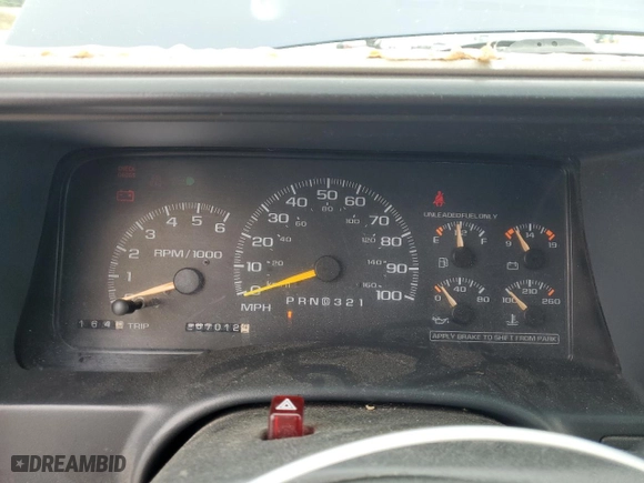 1998 Chevrolet Tahoe with VIN 1GNEK13R2WJ376001, listed as a Copart auction lot 66877074 with 267,012 mi miles and Clean Title. Bid and sale history available at carsss.com. Image 9.
