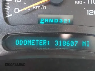 2003 GMC Sierra 1500 SLE z VIN 2GTEC19T431349106, wystawiony jako IAAI lot #41806559 z przebiegiem 318 607 mil mil oraz . Historia ofert i sprzedaży dostępna na DreamBid. Obrazek 7.
